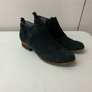 Tom’s ankle women’s boots